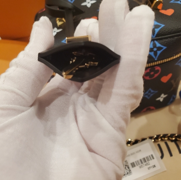 Authentic Limited Edition (time-capsule style) Louis Vuitton "Game On" Vanity PM - Picture 7 of 16